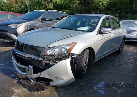 2010 Honda Accord Lx z USA, uszkodzony, nr VIN 1HGCP2F38AA063480